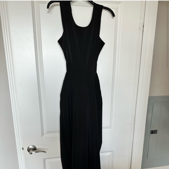 Express Cut Out Jumpsuit - Picture 6 of 15